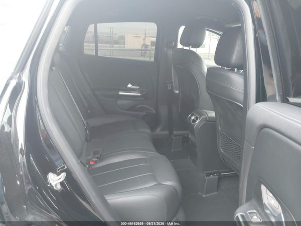2021 MERCEDES-BENZ GLA 250 GLA250 — I8