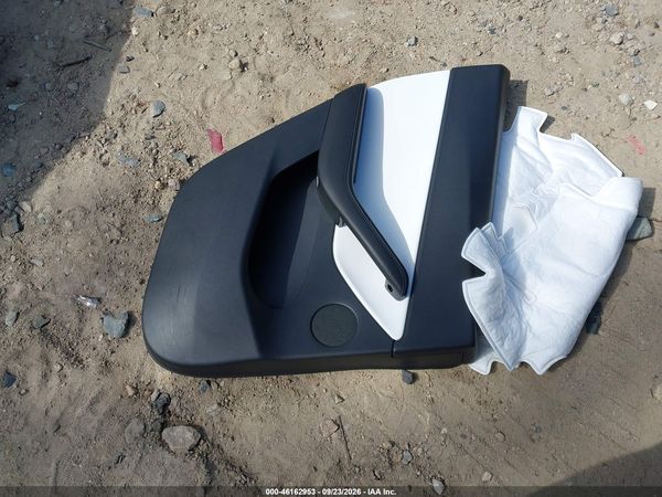 2021 TESLA MODEL Y — I13