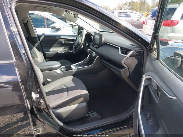 2019 TOYOTA RAV4 LE — I152
