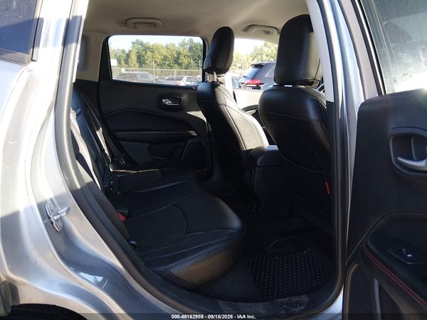 2018 JEEP COMPASS TRAILHAWK 4X4 — I8