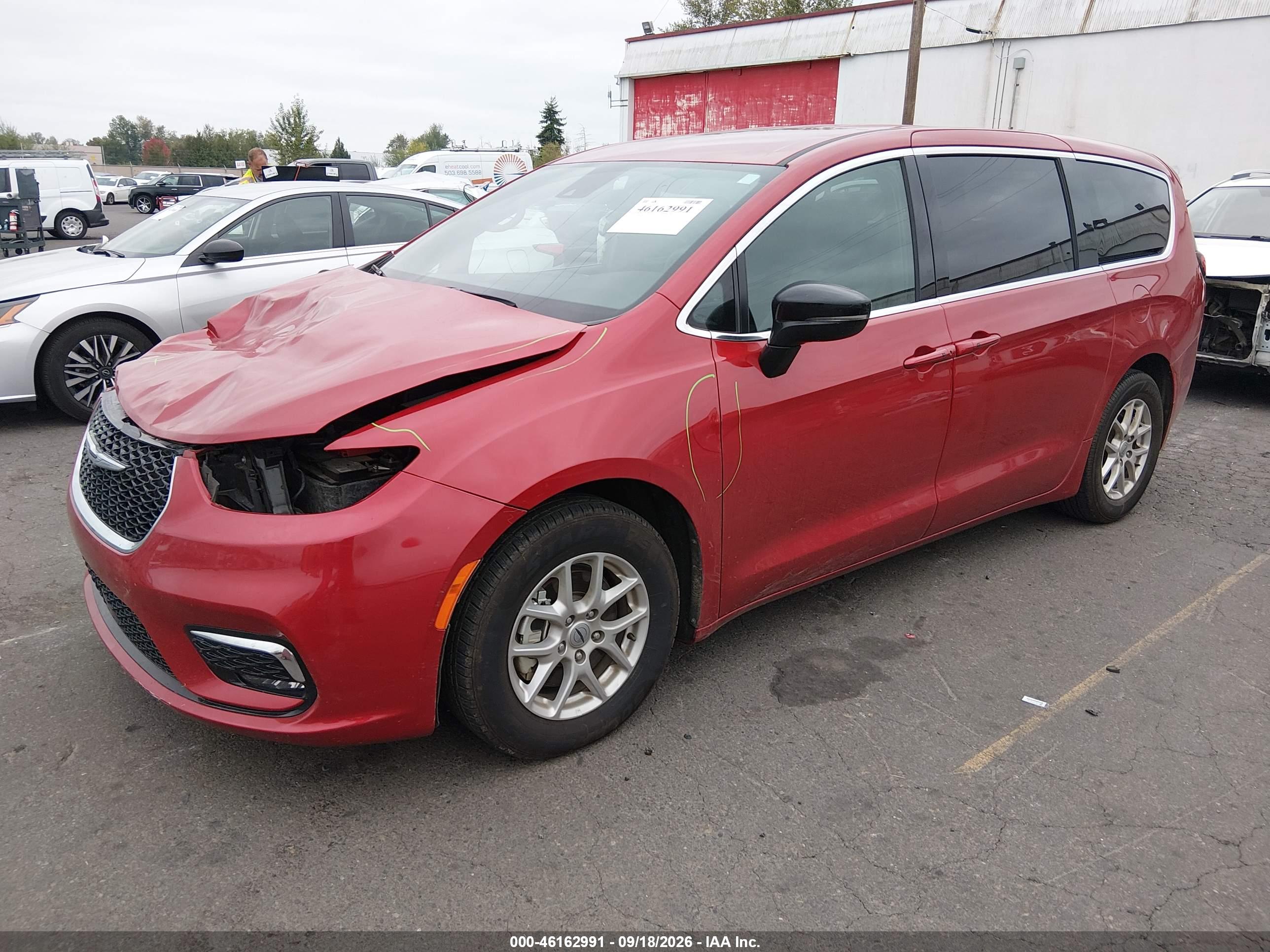 2025 CHRYSLER PACIFICA SELECT — I2