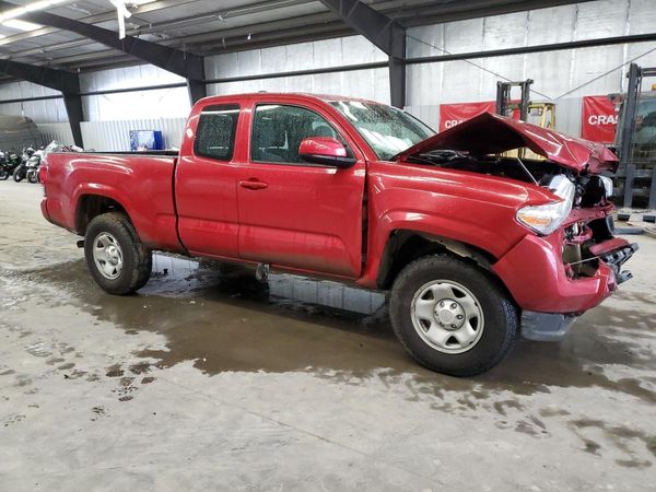 2018 TOYOTA TACOMA SR/SR5/TRD Sport — Passenger 3/4