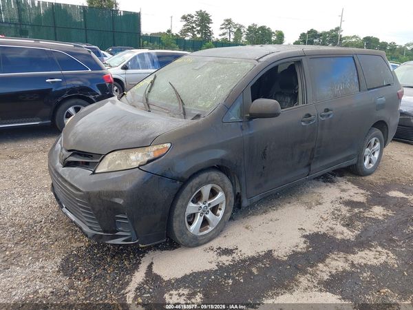 2019 TOYOTA SIENNA — I2