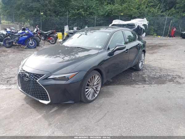 2023 LEXUS IS 300 — I2
