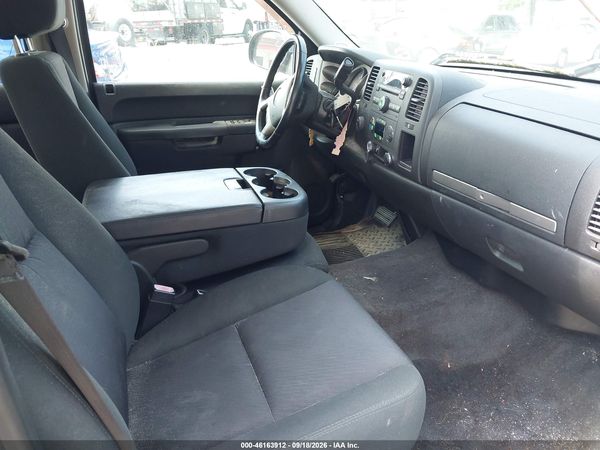 2012 CHEVROLET SILVERADO 1500 LT — I8