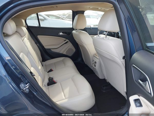 2020 MERCEDES-BENZ GLA 250 4MATIC — I8