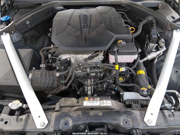 2025 GENESIS G70 2.5T RWD — I10