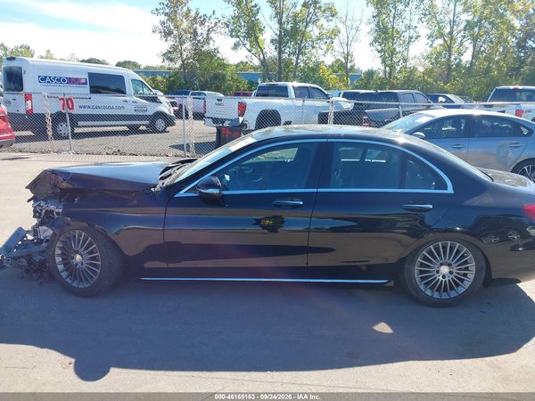 2015 MERCEDES-BENZ C 300 LUXURY 4MATIC — I117