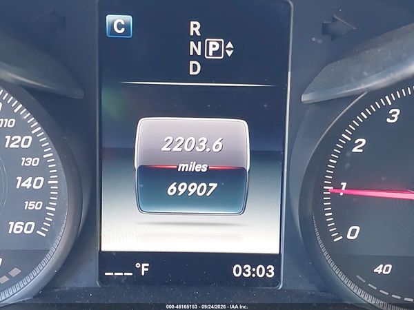 2015 MERCEDES-BENZ C 300 LUXURY 4MATIC — I118