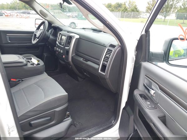 2024 RAM 1500 CLASSIC SLT  4X2 6'4 BOX — I5