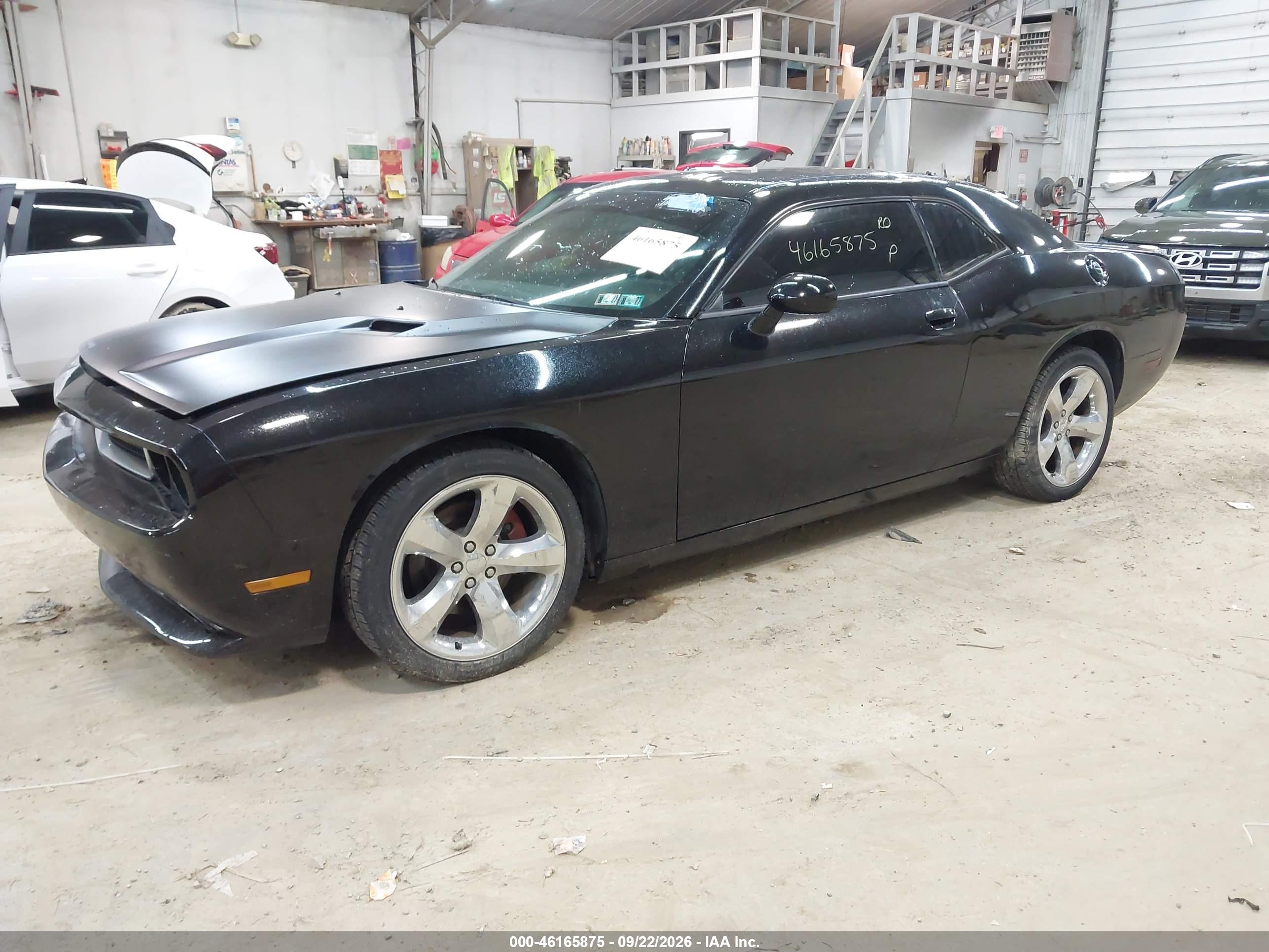 2012 DODGE CHALLENGER SXT — I2