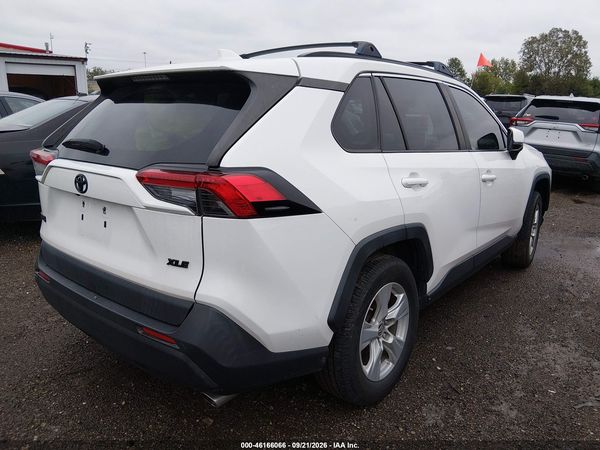 2019 TOYOTA RAV4 XLE — I4