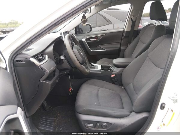 2019 TOYOTA RAV4 XLE — I5