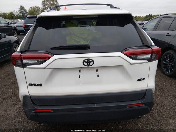 2019 TOYOTA RAV4 XLE — I119