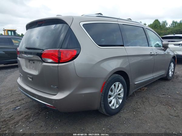 2018 CHRYSLER PACIFICA — I4