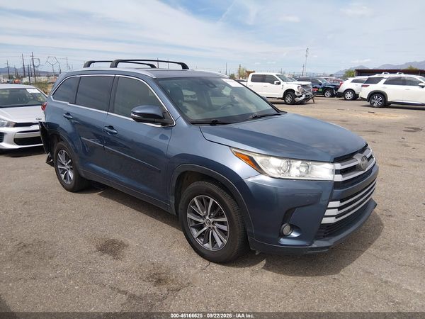 2017 TOYOTA HIGHLANDER XLE — I1
