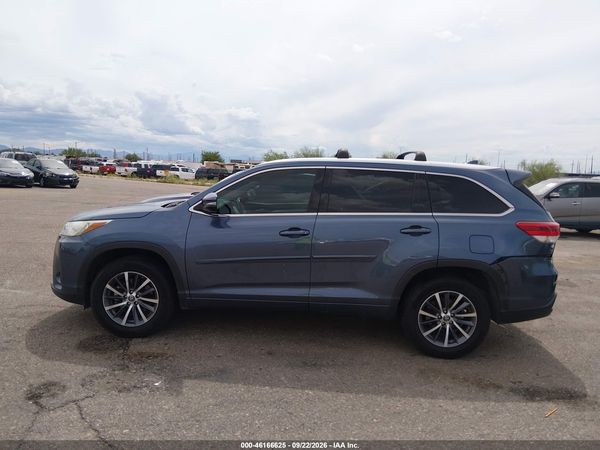 2017 TOYOTA HIGHLANDER XLE — I117