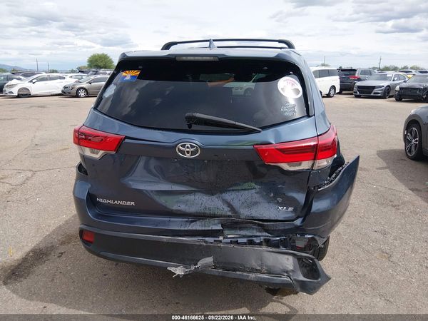 2017 TOYOTA HIGHLANDER XLE — I119