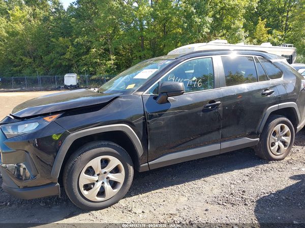 2021 TOYOTA RAV4 LE — I117
