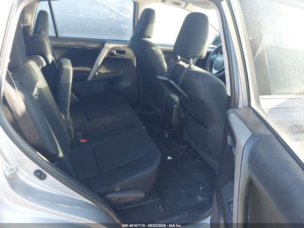 2016 TOYOTA RAV4 LE — I8