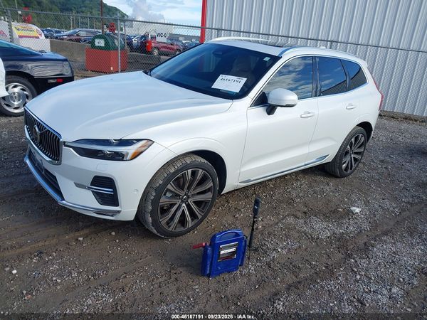 2023 VOLVO XC60 — I2