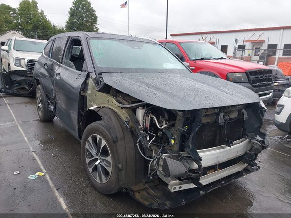 2020 TOYOTA HIGHLANDER XLE — I1