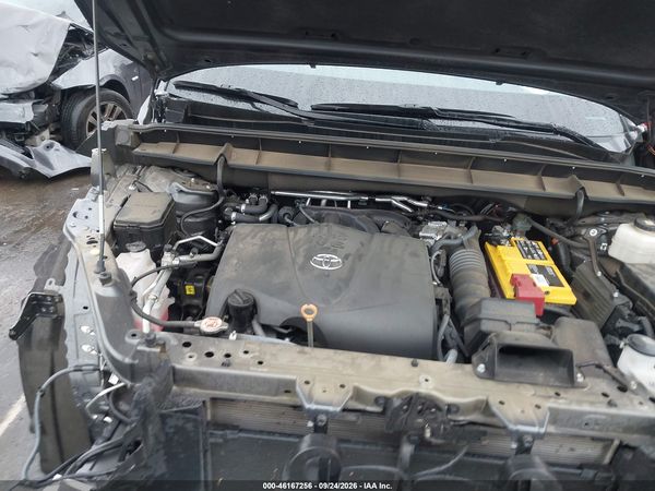 2020 TOYOTA HIGHLANDER XLE — I10