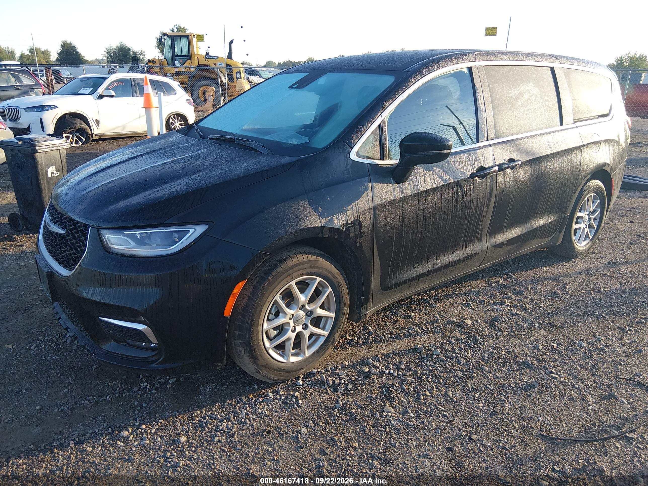 2025 CHRYSLER PACIFICA SELECT — I2