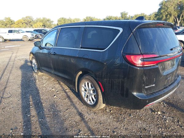 2025 CHRYSLER PACIFICA SELECT — I3