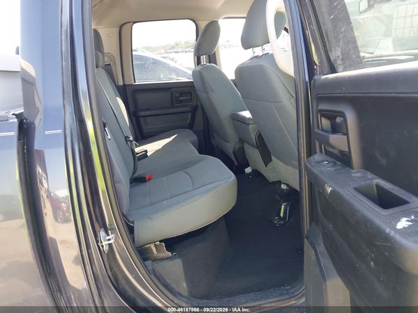 2019 RAM 1500 CLASSIC EXPRESS  4X2 6'4 BOX — I8