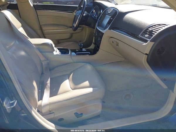 2013 CHRYSLER 300 MOTOWN — I5