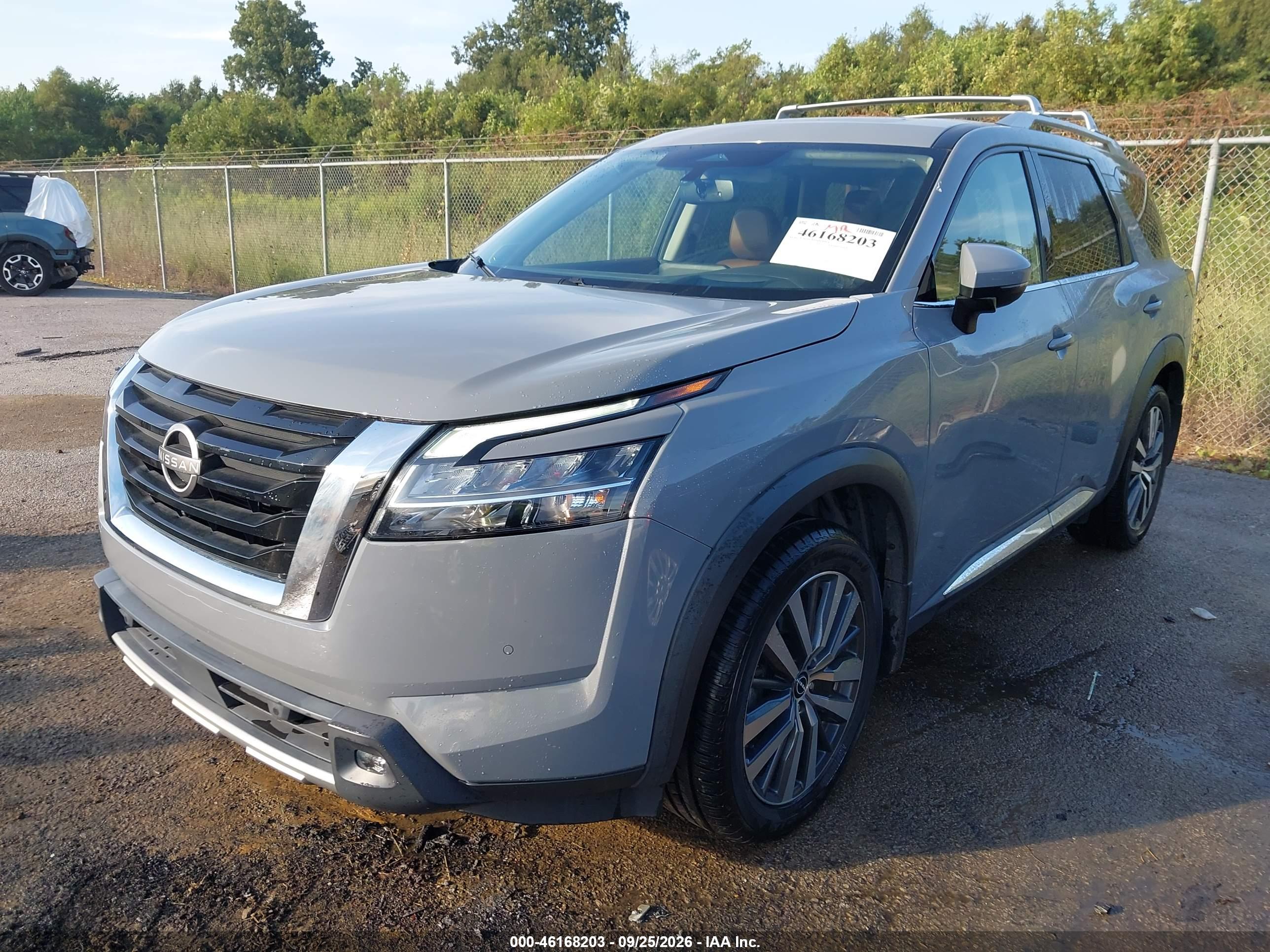 2022 NISSAN PATHFINDER PLATINUM — I2