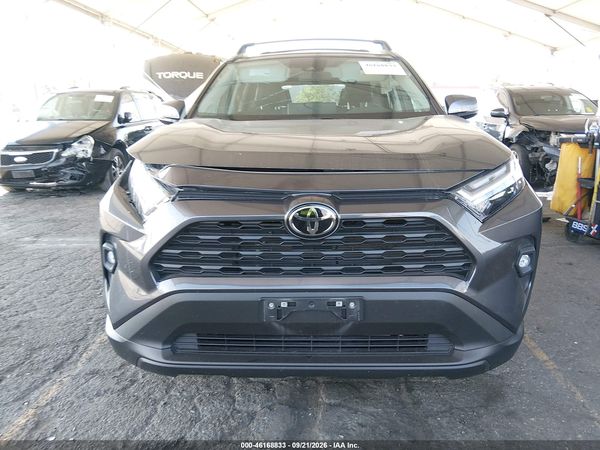 2025 TOYOTA RAV4 XLE PREMIUM — I115