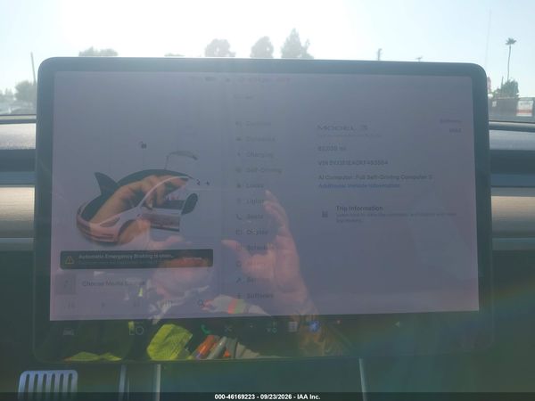 2019 TESLA MODEL 3 — I7