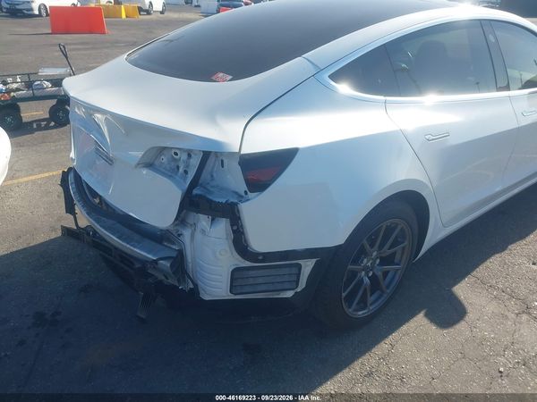 2019 TESLA MODEL 3 — I152