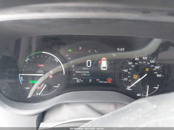 2026 TOYOTA SIENNA LE — I7
