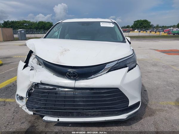 2026 TOYOTA SIENNA LE — I115