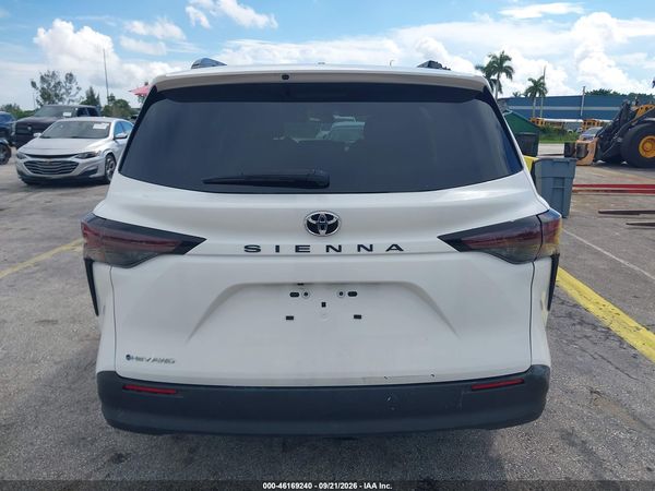 2026 TOYOTA SIENNA LE — I119