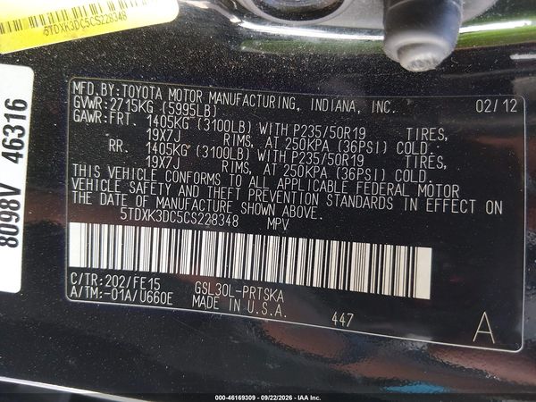 2012 TOYOTA SIENNA SE 8 PASSENGER — I9