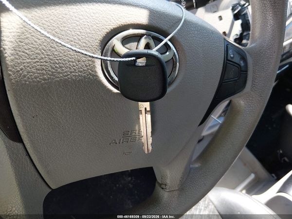 2012 TOYOTA SIENNA SE 8 PASSENGER — I11