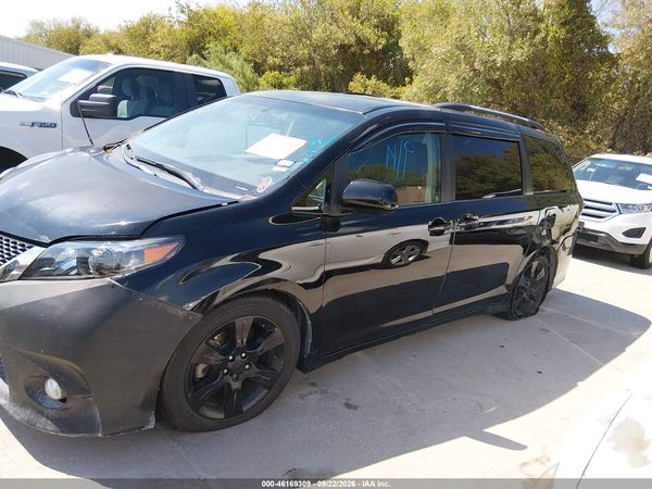 2012 TOYOTA SIENNA SE 8 PASSENGER — I117
