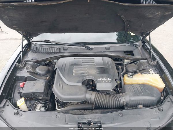 2015 DODGE CHARGER SE — I10