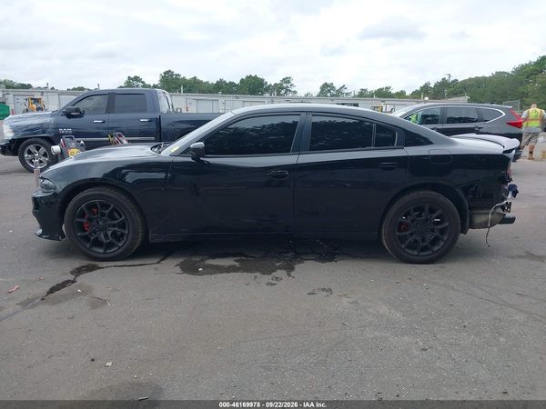 2015 DODGE CHARGER SE — I117