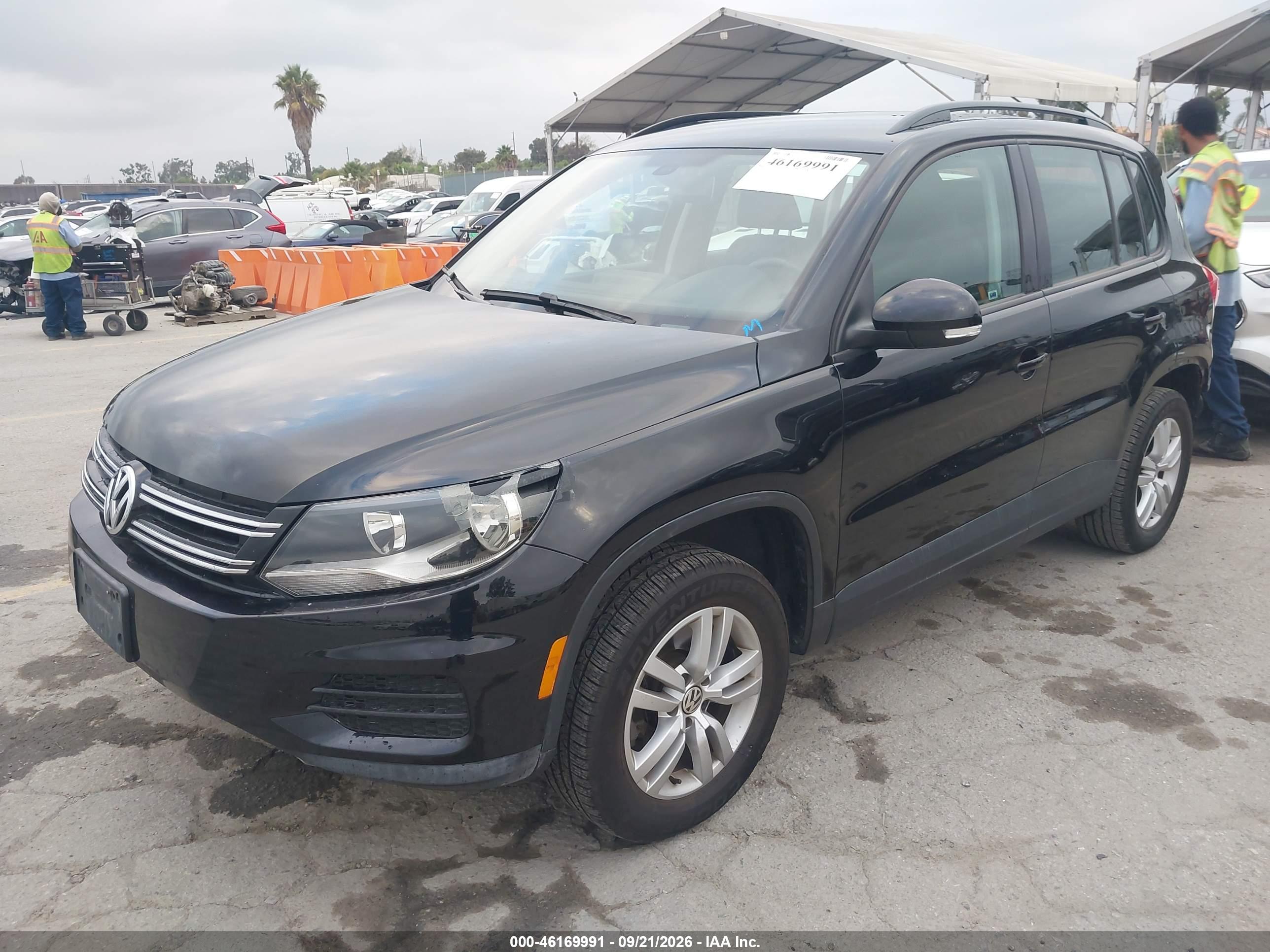 2017 VOLKSWAGEN TIGUAN 2.0T/2.0T S — I2