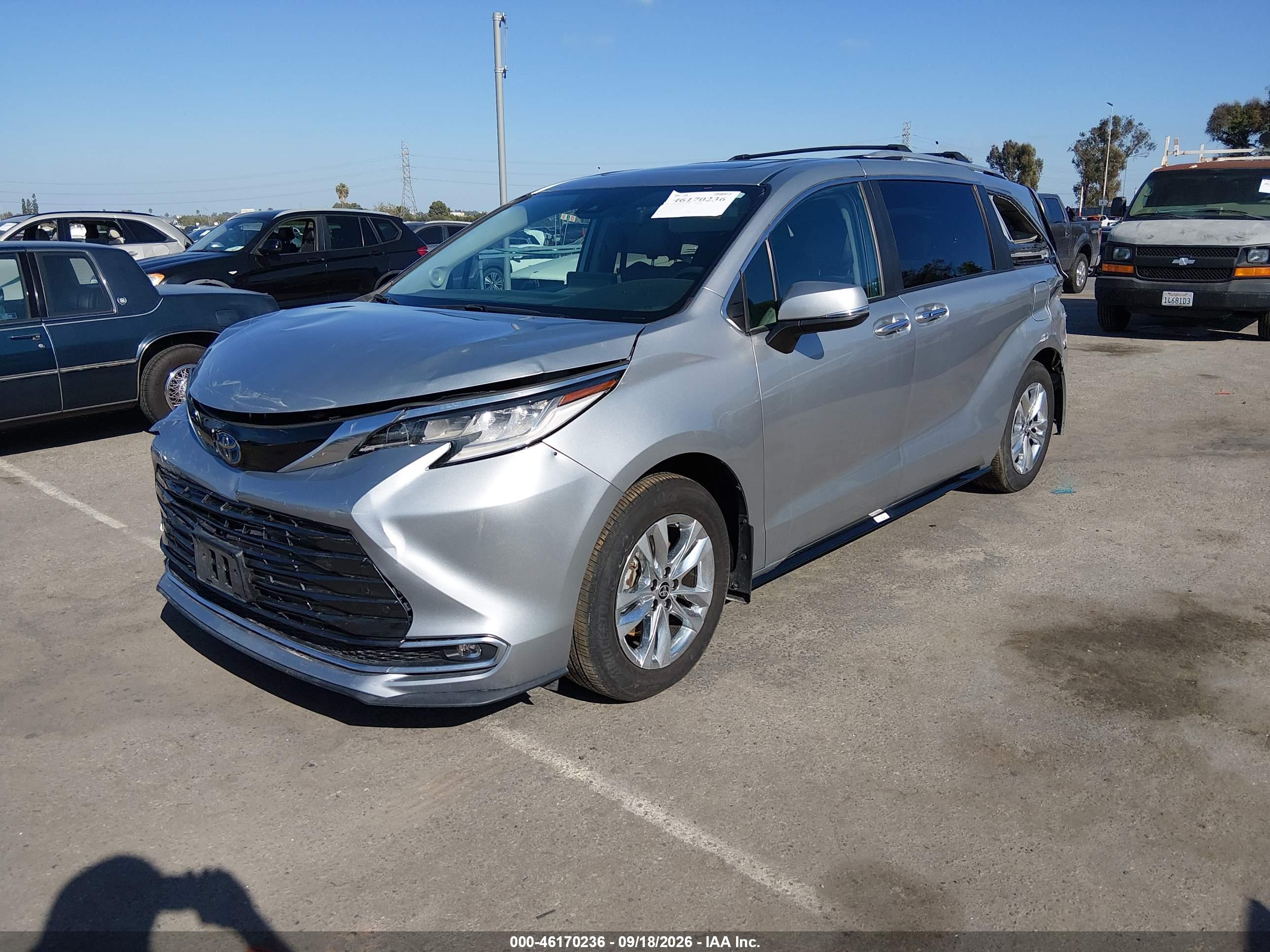 2024 TOYOTA SIENNA LIMITED — I2