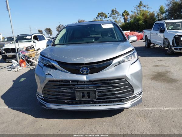 2024 TOYOTA SIENNA LIMITED — I115
