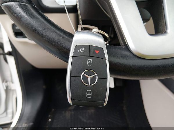 2021 MERCEDES-BENZ GLB 250 GLB250 — I11