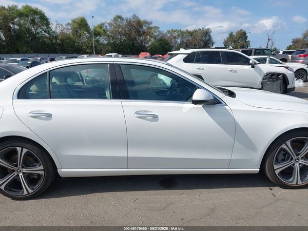 2024 MERCEDES-BENZ C 300 — I116
