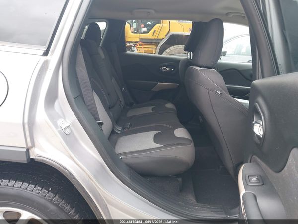 2018 JEEP CHEROKEE LATITUDE 4X4 — I8