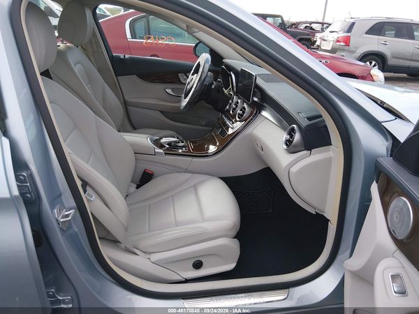 2015 MERCEDES-BENZ C 300 LUXURY 4MATIC — I5